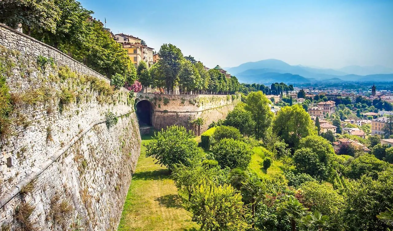 Quarenghi16 Hotel Bergamo 3*,